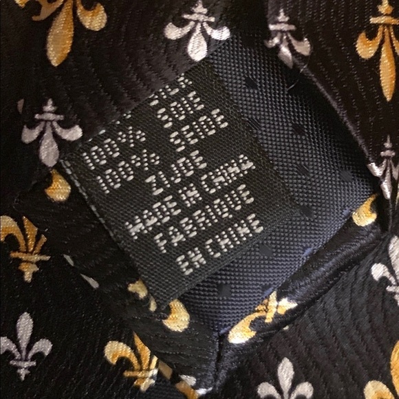 ROGER L. Paris Black 100% Silk Foulard Print Necktie - Picture 7 of 10